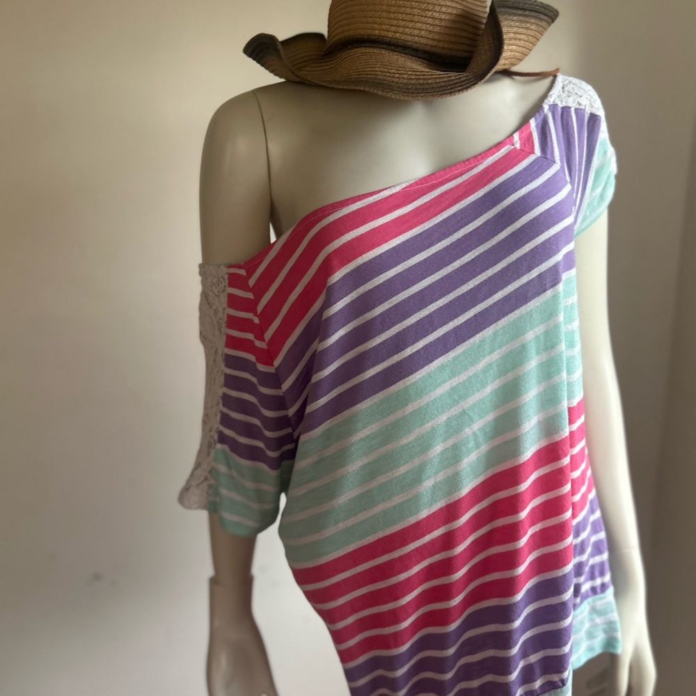 twist tees 0 Striped Off-Shoulder Top with Hat